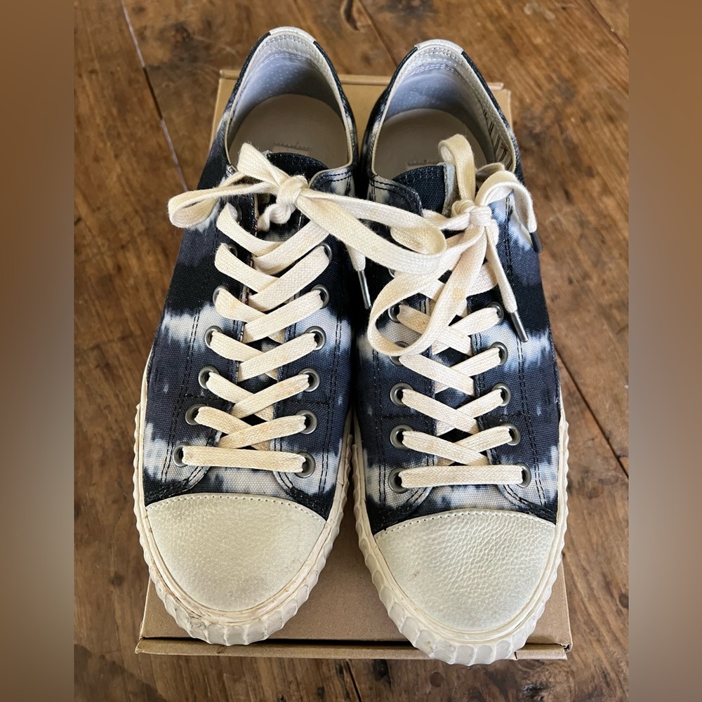 John Varvatos Bootleg Vulcanized Tie Dye Print Low Tow Sneakers (Size 10.5)